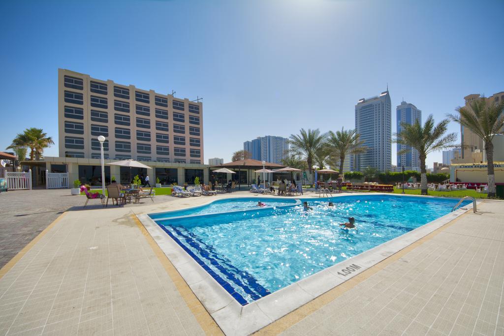 Ajman Beach Hotel Kültér fotó