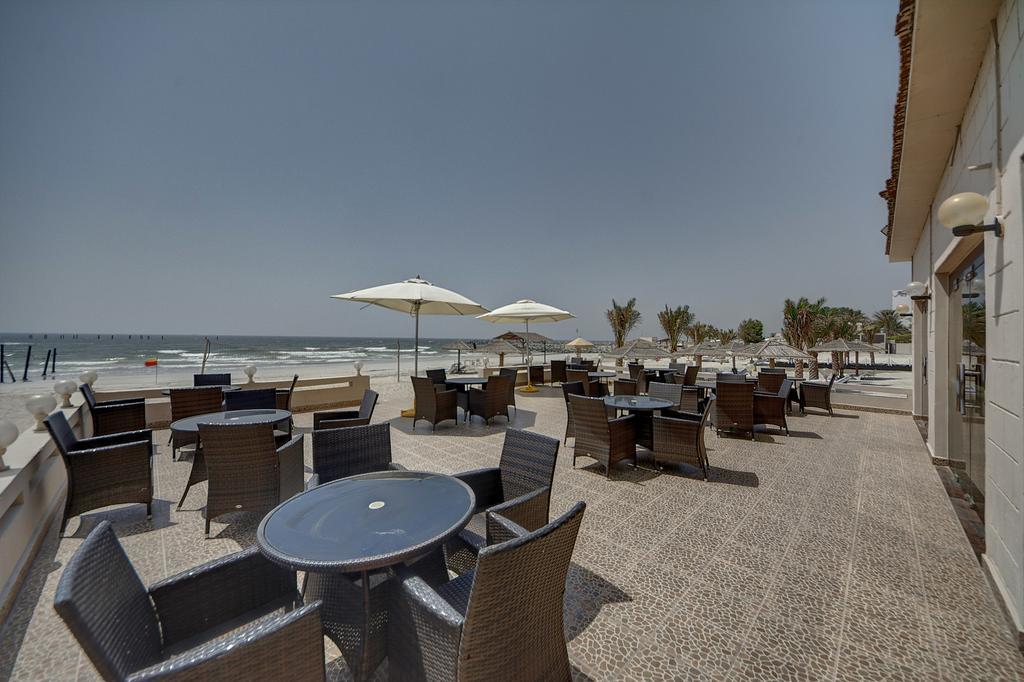 Ajman Beach Hotel Kültér fotó